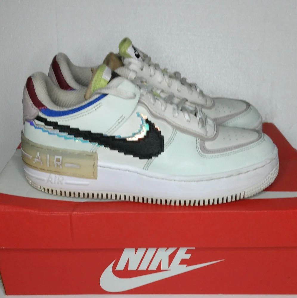 Nike Air Force 1 Low Shadow 8 Bit Barely Green - Picture 3 of 9